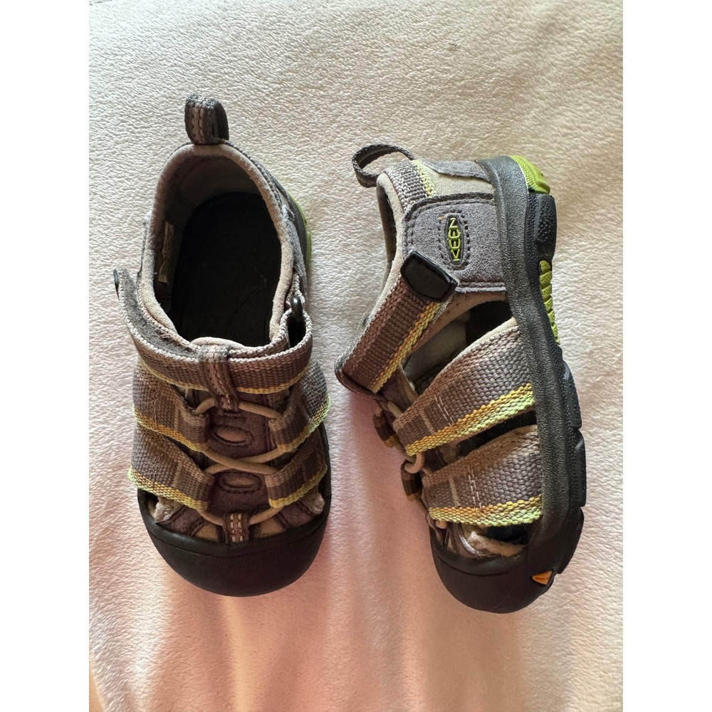 Keen Kids Newport H2 Gray Lime Green Water Sandals Hiking Shoes 4T